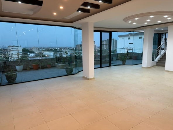 Appartement De 5 Pieces En Zone 4 - Nadiany